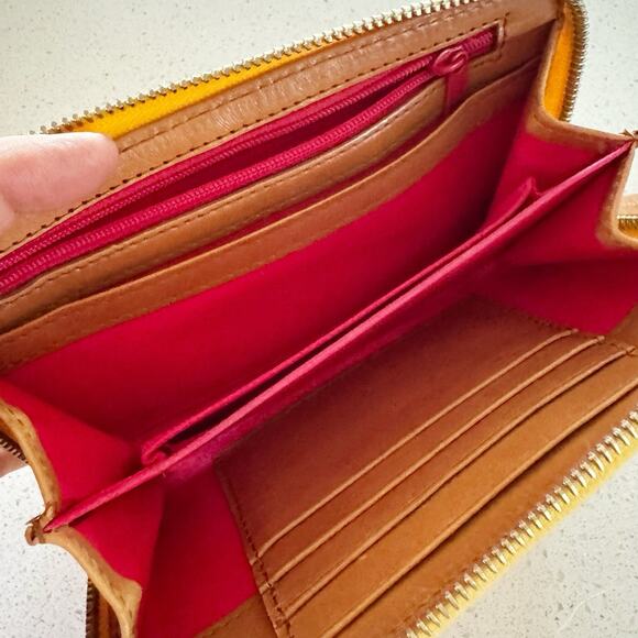 Dooney & Bourke Pebble Full Zip Around Leather Wallet Yellow - Picture 4 of 4